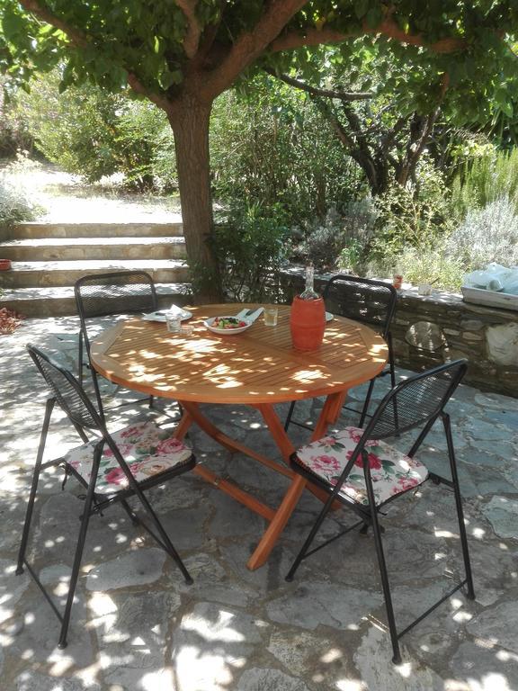 Traditional Stonehouse بوتيستيكا المظهر الخارجي الصورة